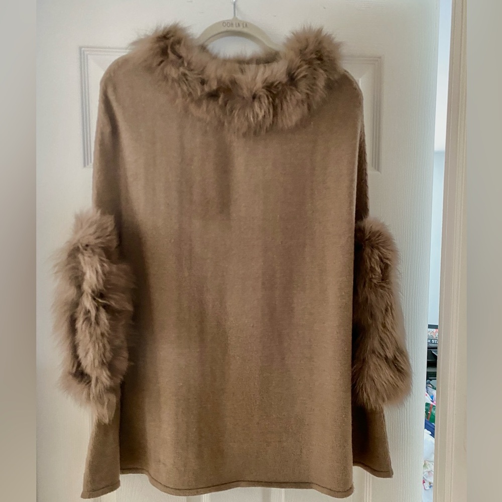 Neiman Marcus Tan Poncho with genuine fox Fur Trim